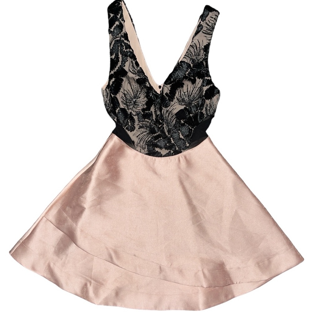 BCX Formal Short Tiered Lace Embroidery Dress Size 3 Black Pink